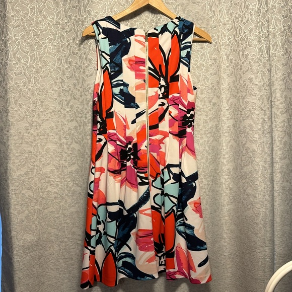 Vince Camuto sleeveless dress - Picture 3 of 3